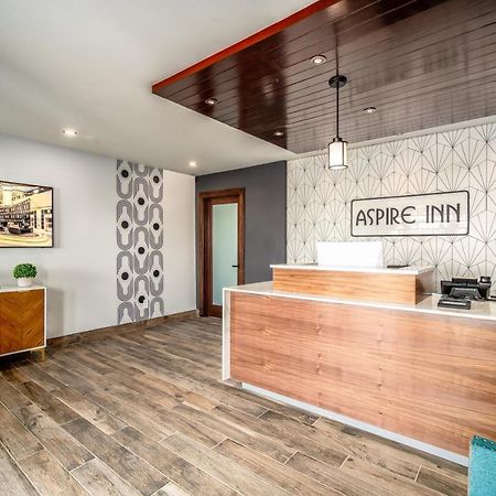 Aspire Inn Studios & Spas Bellflower Esterno foto