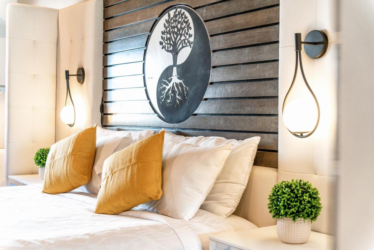 Aspire Inn Studios & Spas Bellflower Esterno foto