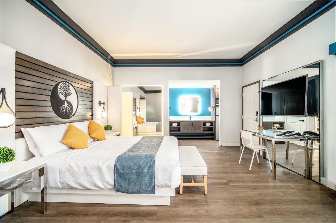 Aspire Inn Studios & Spas Bellflower Esterno foto