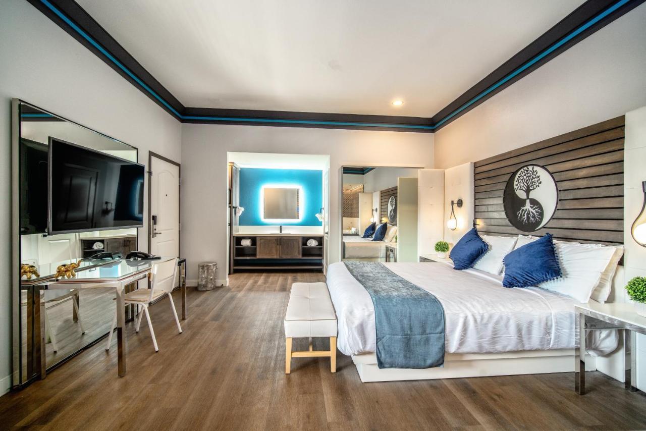 Aspire Inn Studios & Spas Bellflower Esterno foto