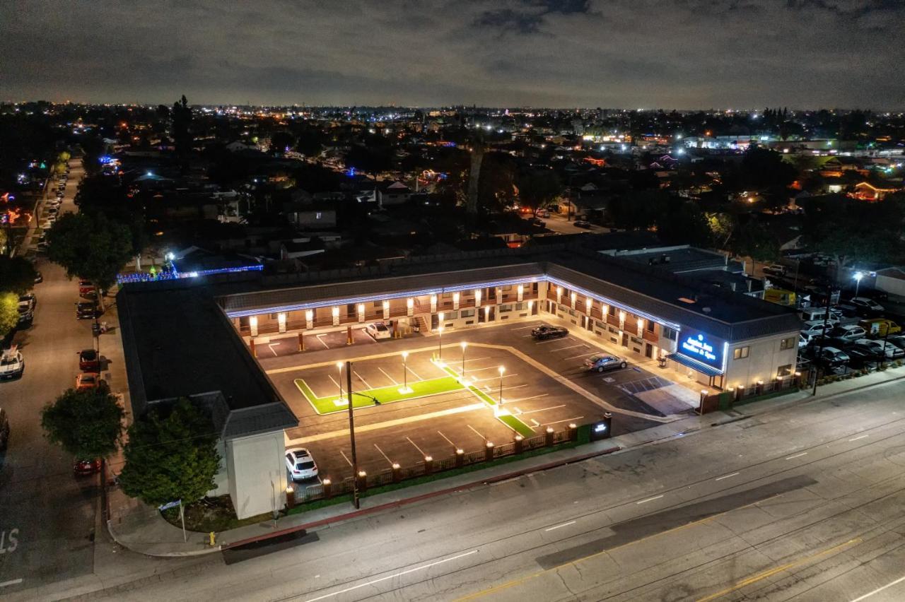 Aspire Inn Studios & Spas Bellflower Esterno foto