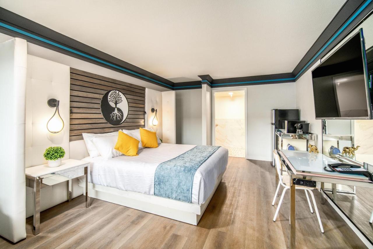 Aspire Inn Studios & Spas Bellflower Esterno foto