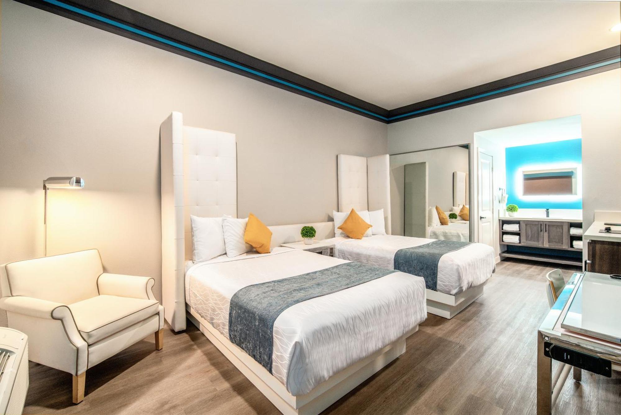 Aspire Inn Studios & Spas Bellflower Esterno foto